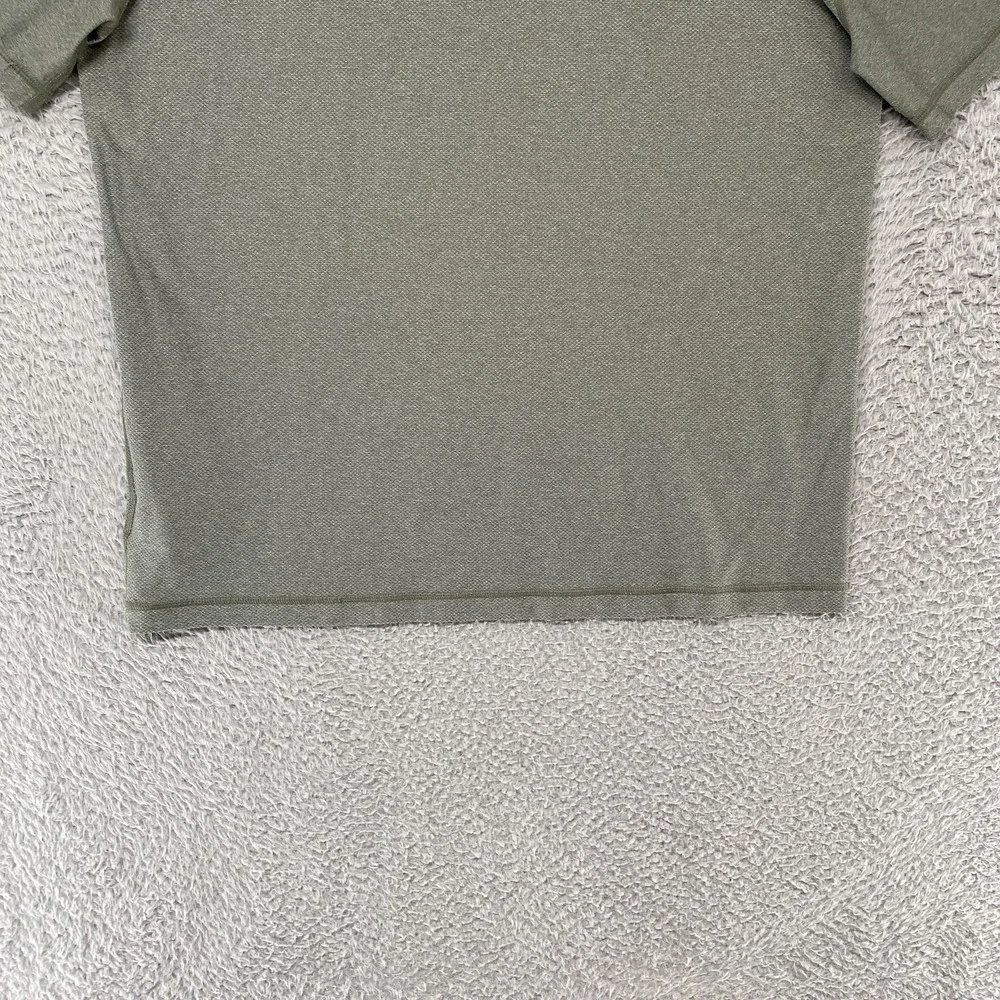 Vuori Grandview Tech Shirt Mens XL Green Mesh Lightweight‎ Gym Workout Tee